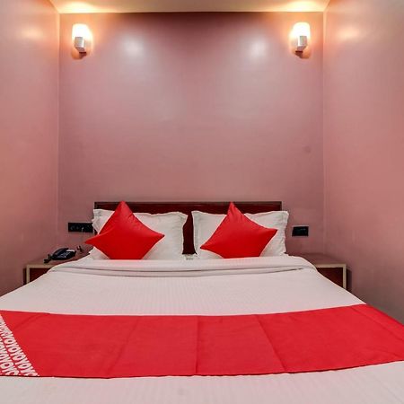 Oyo 16871 Anant Home Stay Shillong Esterno foto