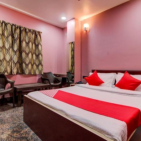 Oyo 16871 Anant Home Stay Shillong Esterno foto