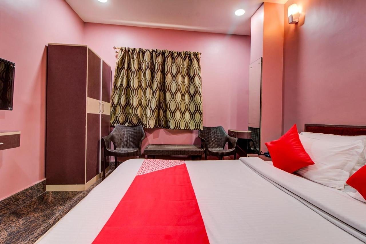 Oyo 16871 Anant Home Stay Shillong Esterno foto