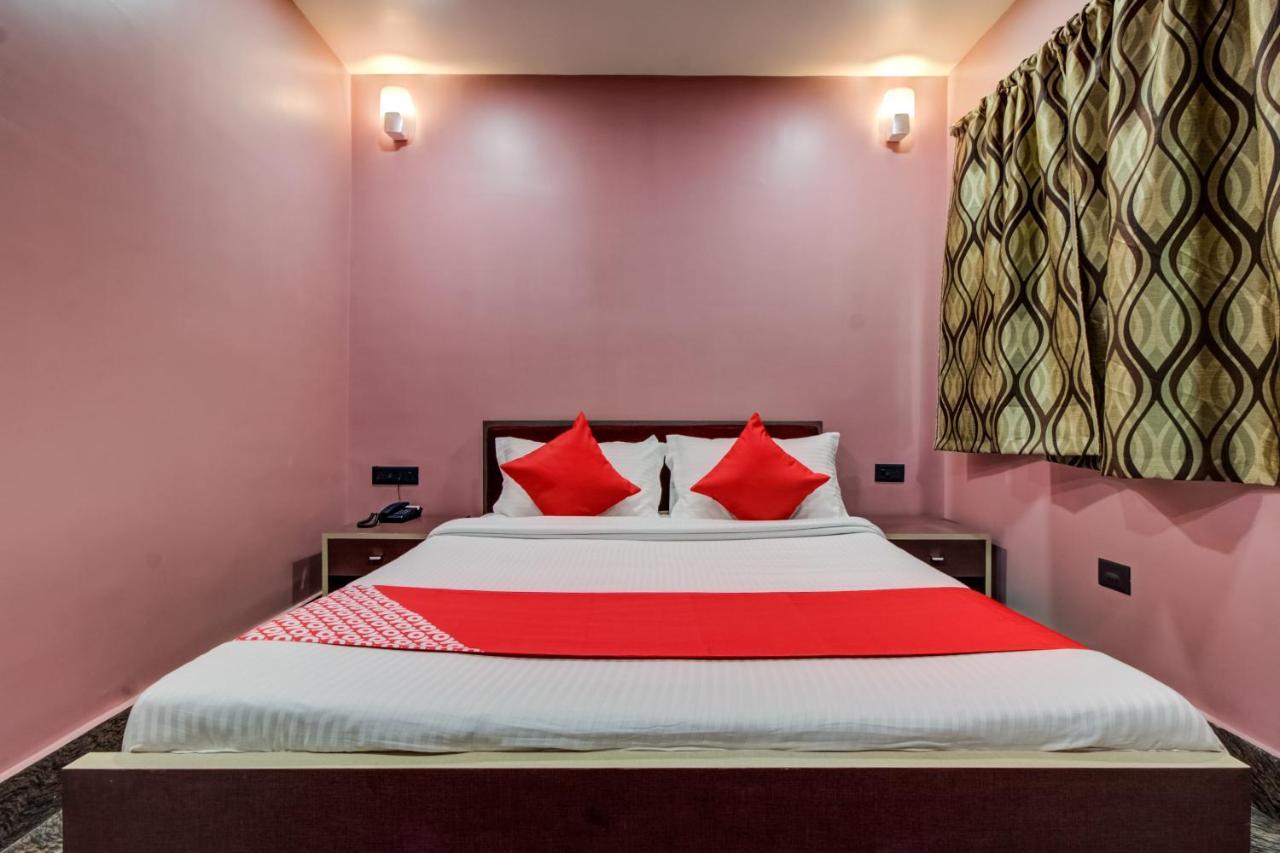 Oyo 16871 Anant Home Stay Shillong Esterno foto