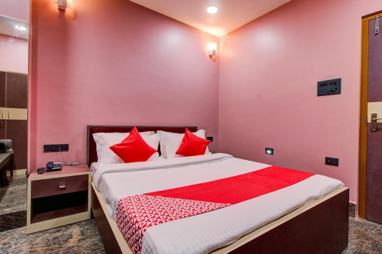 Oyo 16871 Anant Home Stay Shillong Esterno foto